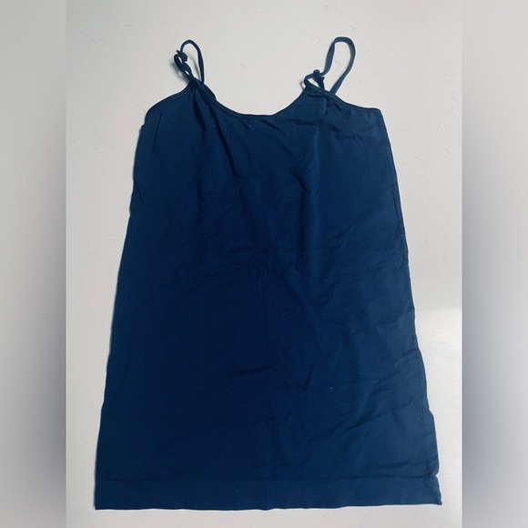 Bundle of 5 Tank  Tops 🌷SO SEAMLESS - Picture 9 of 14